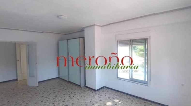 Аликанте - Elche - 1599m2