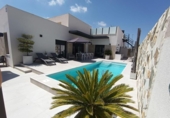 Chalet independiente con terreno en venta en la España, Daya Nueva, ref: TR410798 foto