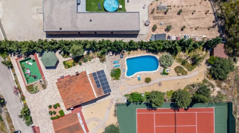 Alicante - Sant Vicent del Raspeig - 2012m2