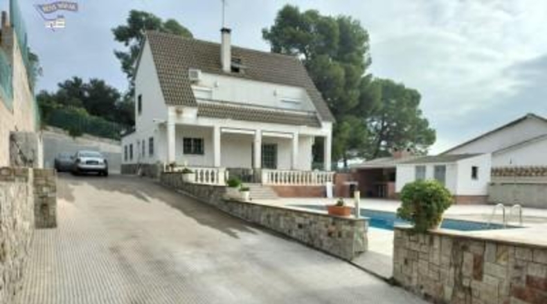 Barcelona - Lliçà d'Amunt - 970m2