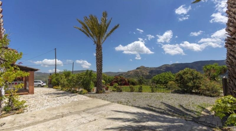 Málaga - Pizarra - 3200m2
