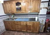 Отдельно стоящий дом с участком на продажу в городе Morales del Vino Фото