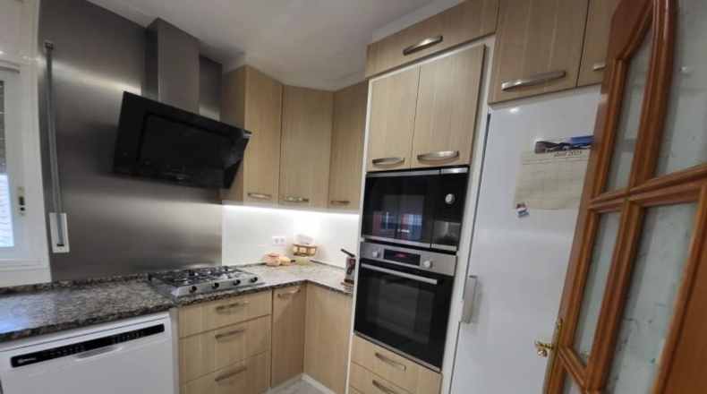 Жирона - Sant Feliu de Guíxols - 208m2