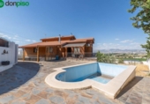 Chalet independiente con terreno en venta en la España, Cúllar Vega, ref: TR167469 foto