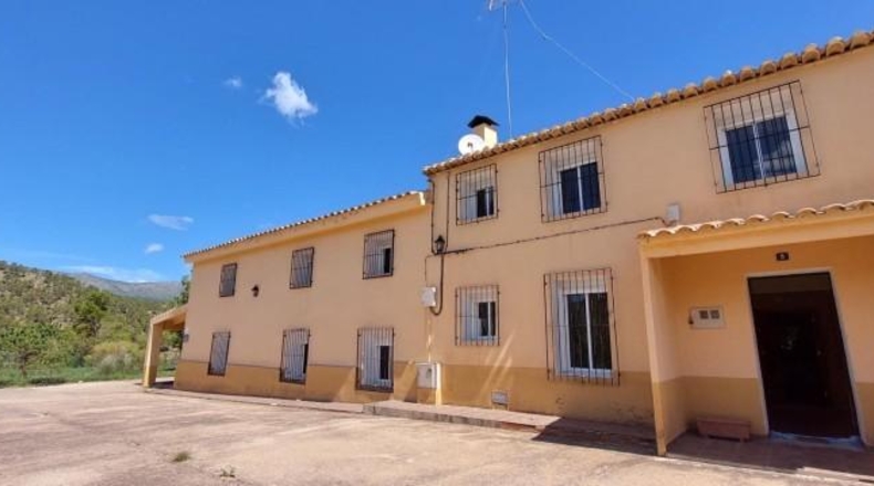 Albacete - Nerpio - 676m2