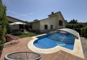 Chalet independiente con terreno en venta en la España, Aiguafreda, ref: TR394818 foto