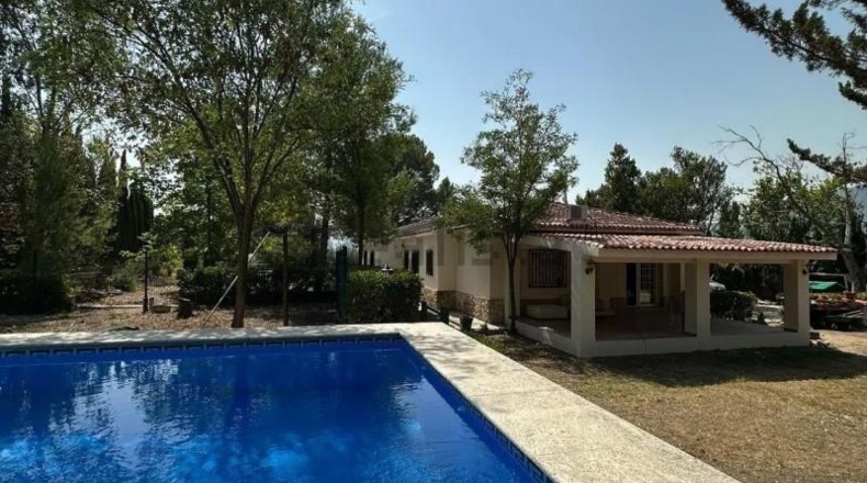 Аликанте - Muro de Alcoy - 15000m2