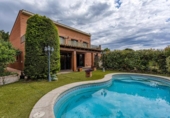 Chalet independiente con terreno en venta en la España, Igualada, ref: TR408329 foto