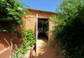 Chalet independiente con terreno en venta en la España, Churriana de la Vega, ref: TR371243 foto