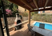 Отдельно стоящий дом с участком на продажу в городе Porto Cristo Фото