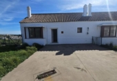 Chalet independiente con terreno en venta en la España, Casares, ref: TR406606 foto