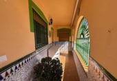 Chalet independiente con terreno en venta en la España, Málaga, ref: TR404238 foto