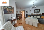 Отдельно стоящий дом с участком на продажу в городе Chiclana de la Frontera Фото