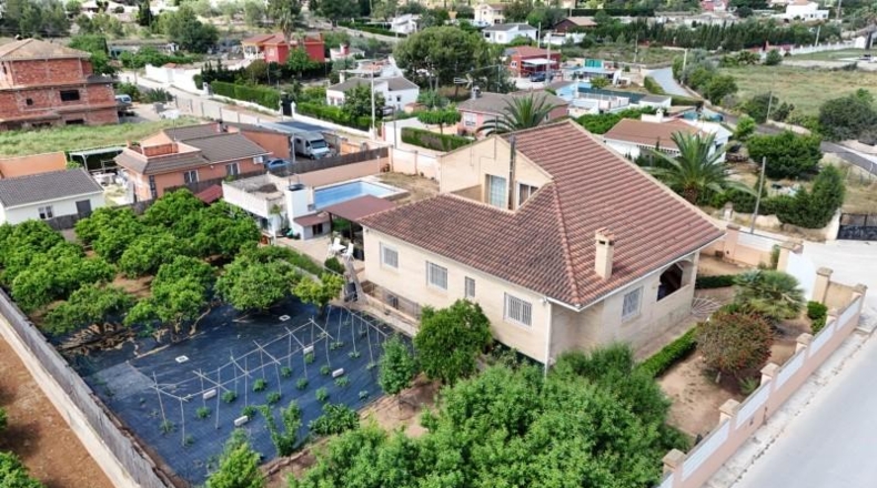 Валенсия - Llíria - 438m2