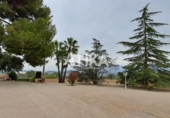 Chalet independiente con terreno en venta en la España, Ontinyent, ref: TR358476 foto