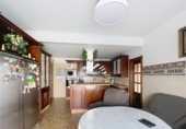 Chalet independiente con terreno en venta en la España, Lucena, ref: TR373803 foto