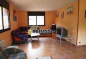 Chalet independiente con terreno en venta en la España, Maçanet de la Selva, ref: TR244086 foto