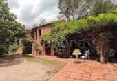 Chalet independiente con terreno en venta en la España, Bigues, ref: TR147107 foto