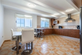 Сан-Кристобаль-де-Ла-Лагуна 430&nbsp;м²