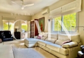 Chalet independiente con terreno en venta en la España, L'Alfàs del Pi, ref: TR404863 foto