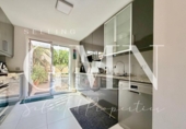 Chalet independiente con terreno en venta en la España, L'Alfàs del Pi, ref: TR404863 foto