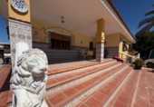 Chalet independiente con terreno en venta en la España, San Vicente del Raspeig, ref: TR404550 foto