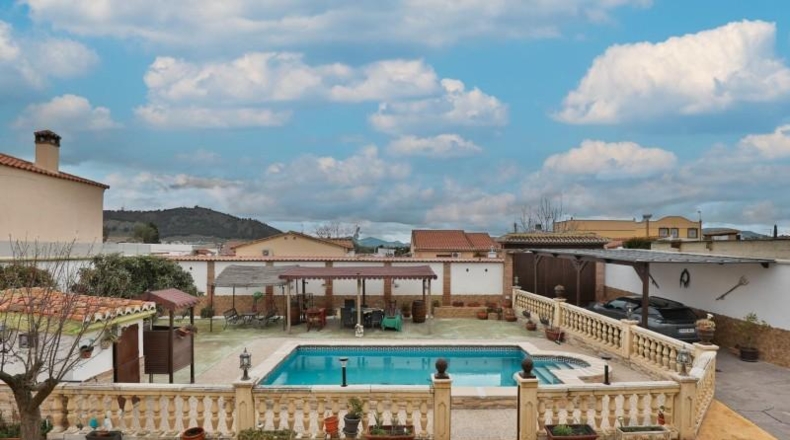 Granada - Альболоте - 219m2