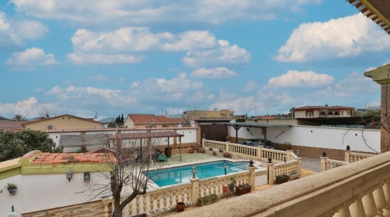 Granada - Альболоте - 219m2