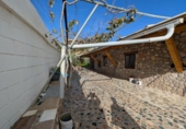 Chalet independiente con terreno en venta en la España, Órgiva, ref: TR400855 foto