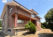 Chalet independiente con terreno en venta en la España, Chozas de Abajo, ref: TR313343 foto