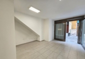Casa de pueblo en venta en la España, Barcelona, ref: TR410040 foto