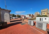 Casa de pueblo en venta en la España, Barcelona, ref: TR410040 foto