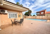 Chalet independiente con terreno en venta en la España, Murcia, ref: TR369600 foto