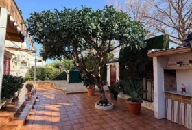 Gandia 425&nbsp;м²
