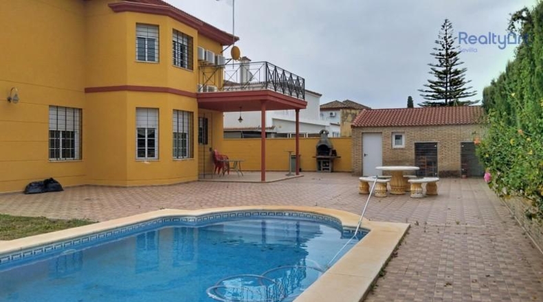 Sevilla - Bollullos de la Mitación - 645m2