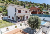 Chalet independiente con terreno en venta en la España, Sant Fost de Campsentelles, ref: TR408886 foto
