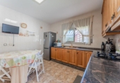 Chalet independiente con terreno en venta en la España, Sant Fost de Campsentelles, ref: TR408886 foto