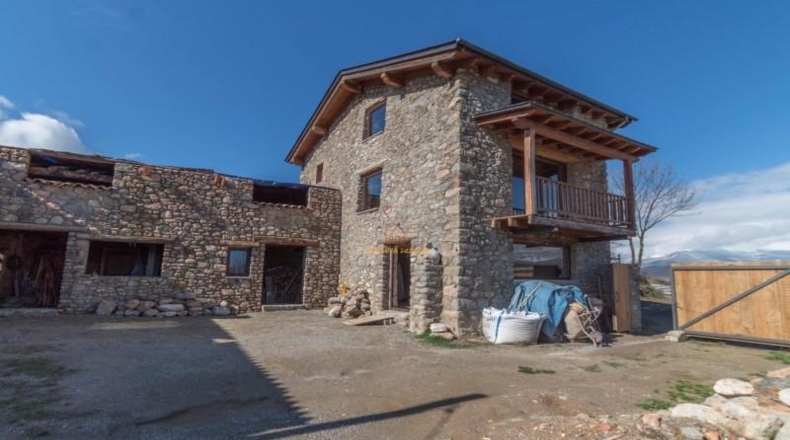 Lérida - Bellver de Cerdanya - 404m2