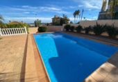 Chalet independiente con terreno en venta en la España, el Vendrell, ref: TR148183 foto