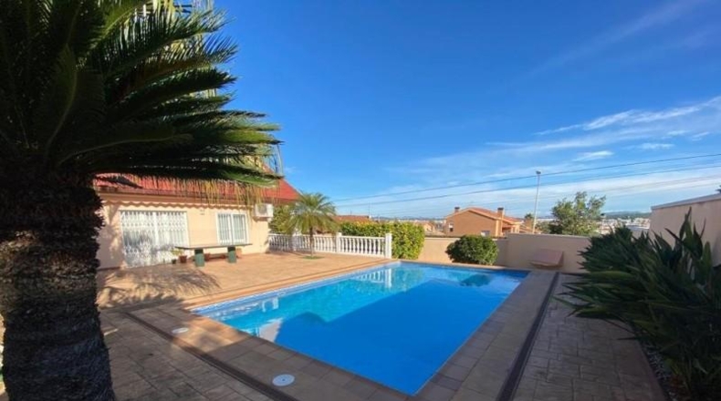 Tarragona - el Vendrell - 651m2