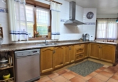 Chalet independiente con terreno en venta en la España, Borriol, ref: TR339292 foto