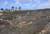 Chalet independiente con terreno en venta en la España, Teguise, ref: TR221680 foto