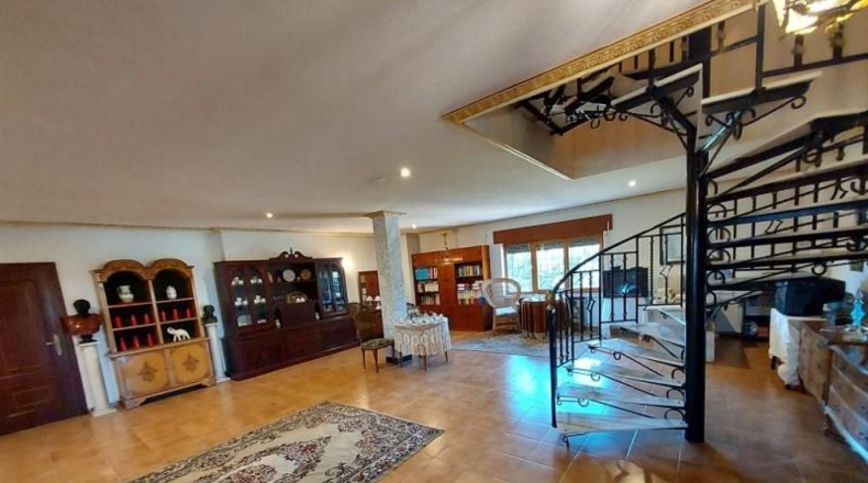 Salamanca - Castellanos de Villiquera - 8700m2