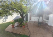 Chalet independiente con terreno en venta en la España, Chiclana de la Frontera, ref: TR405655 foto