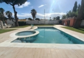 Chalet independiente con terreno en venta en la España, Chiclana de la Frontera, ref: TR405655 foto