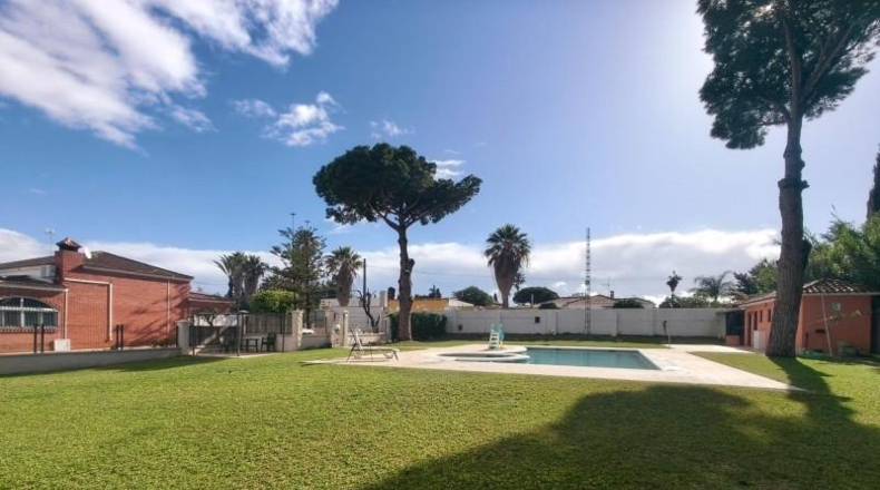 Cádiz - Chiclana de la Frontera - 2600m2