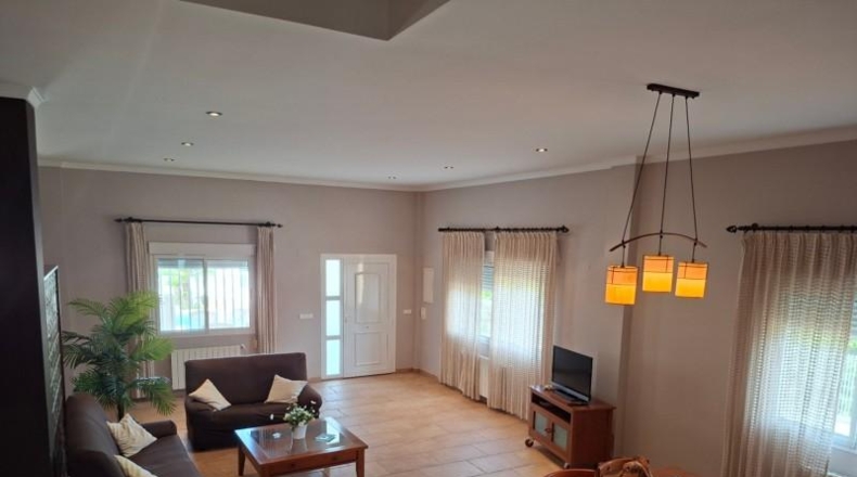 Valencia - Oliva - 1350m2