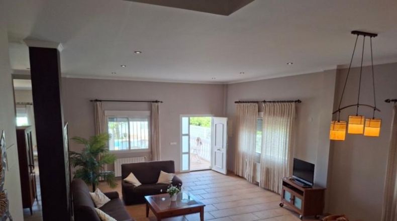 Valencia - Oliva - 1350m2