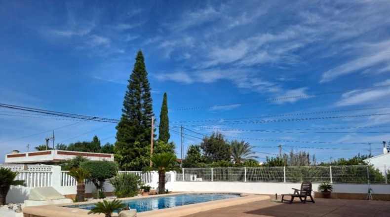 Valencia - Oliva - 1350m2
