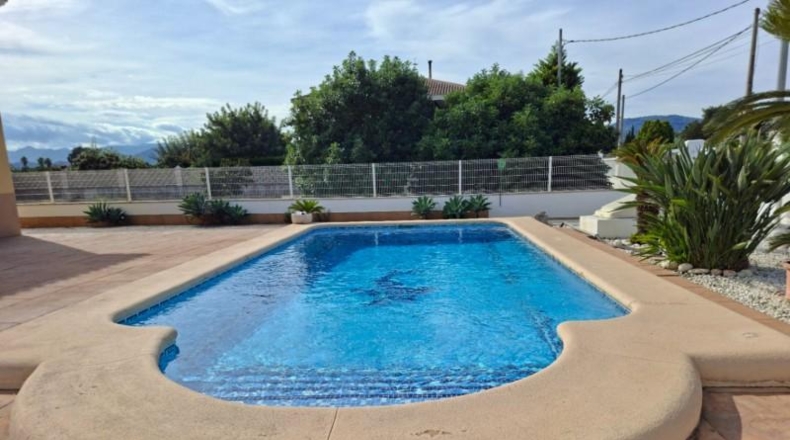 Valencia - Oliva - 1350m2